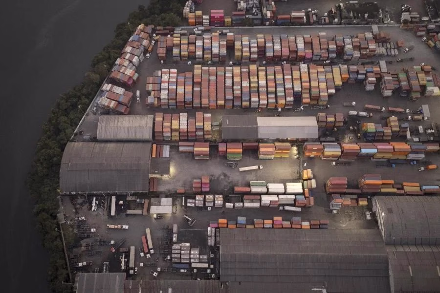 Brasil virou o posto de gasolina da China: o que o superávit de R$70 bilhões significa para seus investimentos