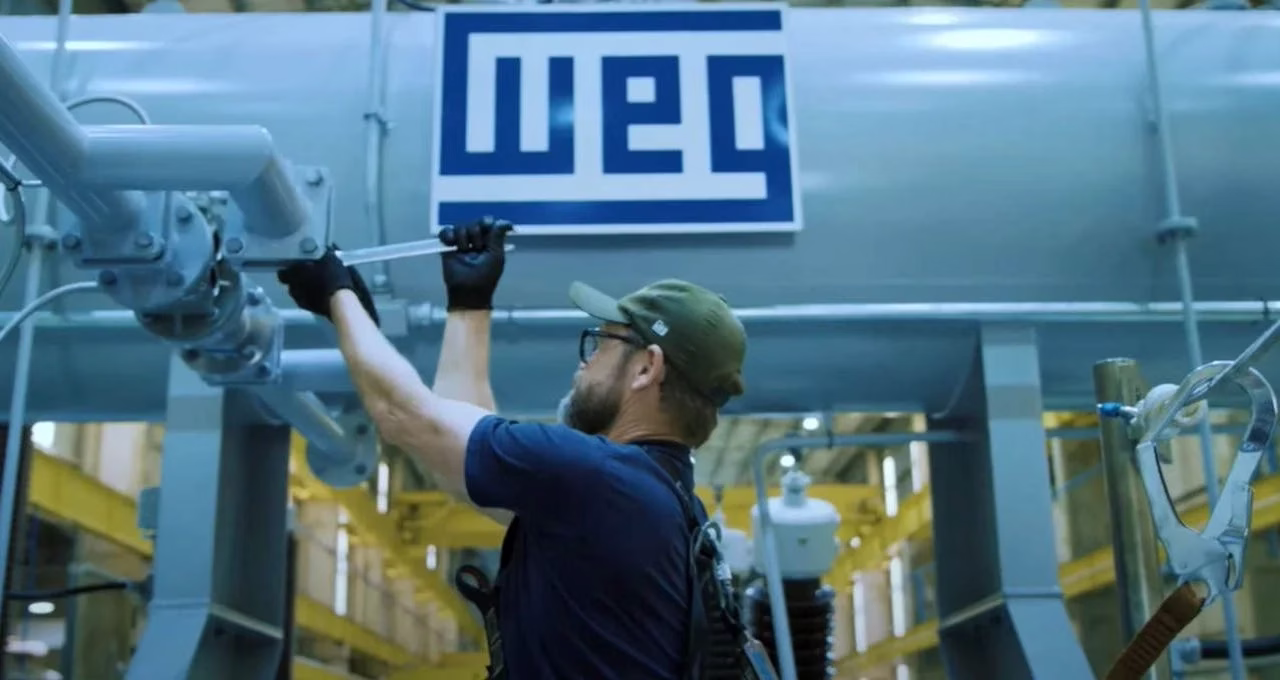 WEG (WEGE3): vale a pena investir depois do lucro cair e a ação subir 7%?