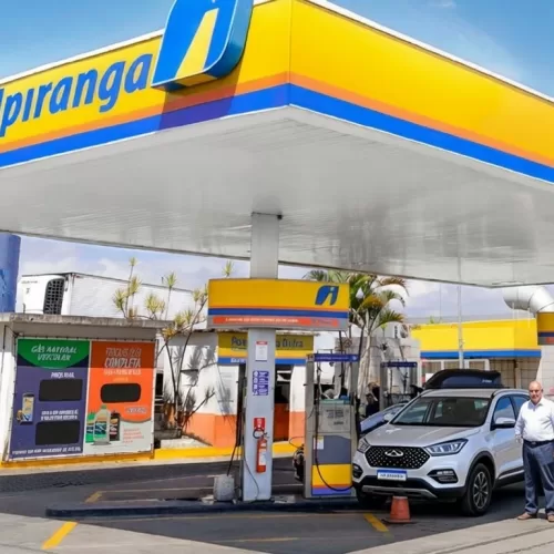 Luiz Barsi em posto Ipiranga: a virada da Ultrapar (UGPA3) e os dividendos esperados para 2026D